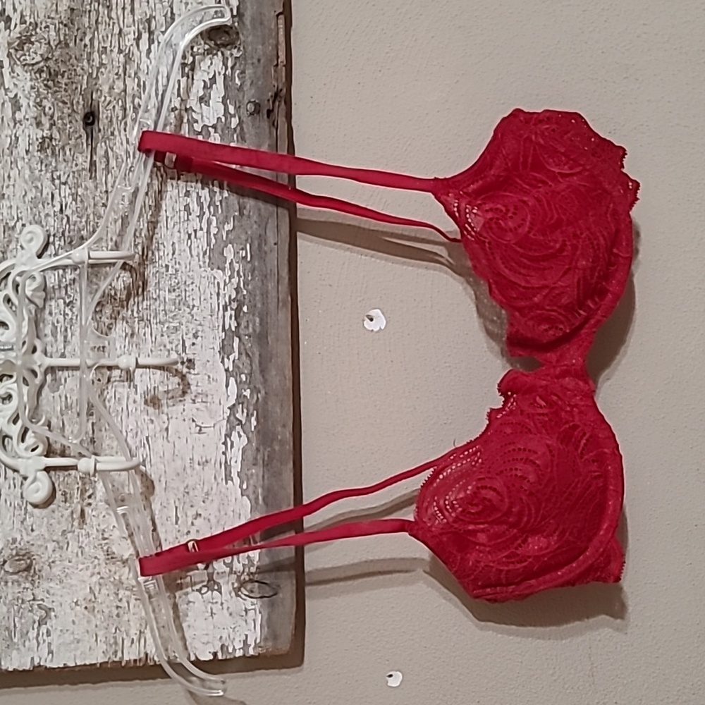 Victoria's Secret Very Sexy push up without padding 36b